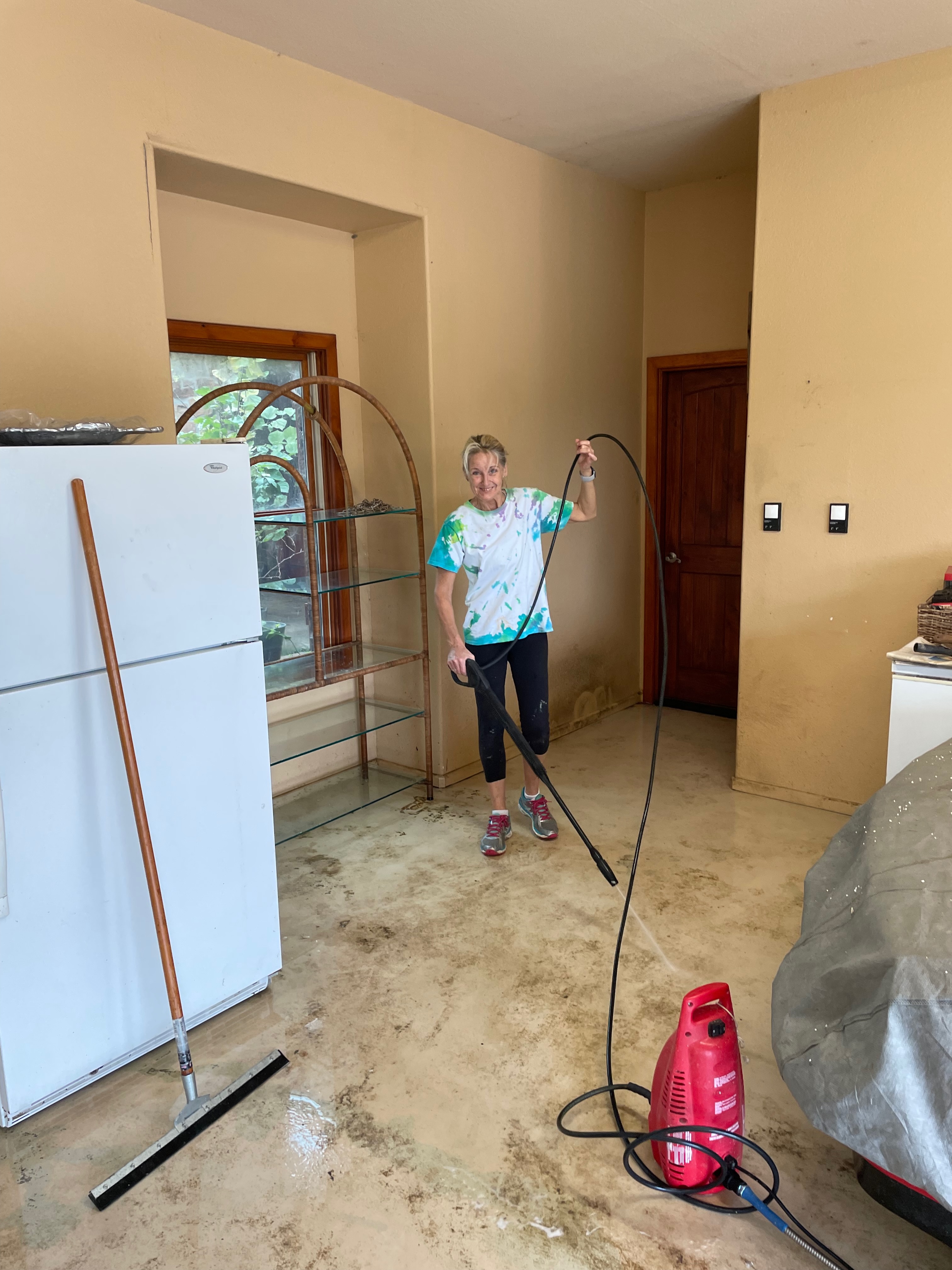 Kristy Purtle deep cleaning and preparing home interior for showings
